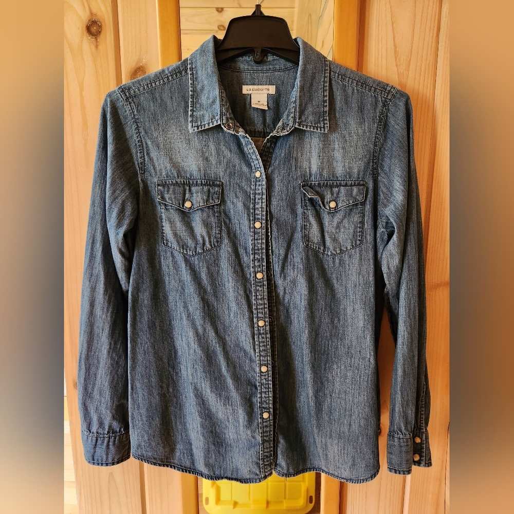 Womens Liz Claiborne Denim pearl snap collared shirt Sz XL